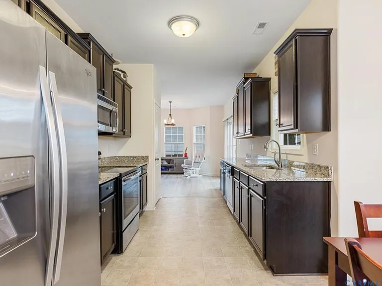 13542 Green Spire Ct — Photo 12