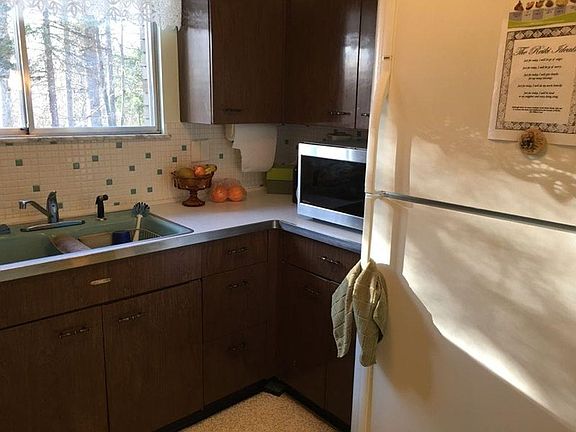4th image of 131 White Bell Cir