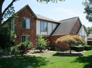 46832 Kramer Dr, Shelby Township, MI