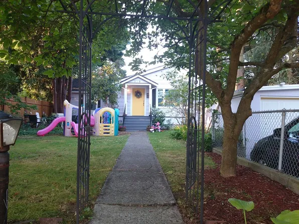 719 N 92nd St, Seattle, WA 98103