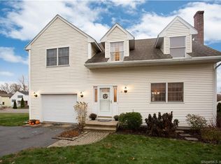 9 Kowal Ct, Newington, CT 06111
