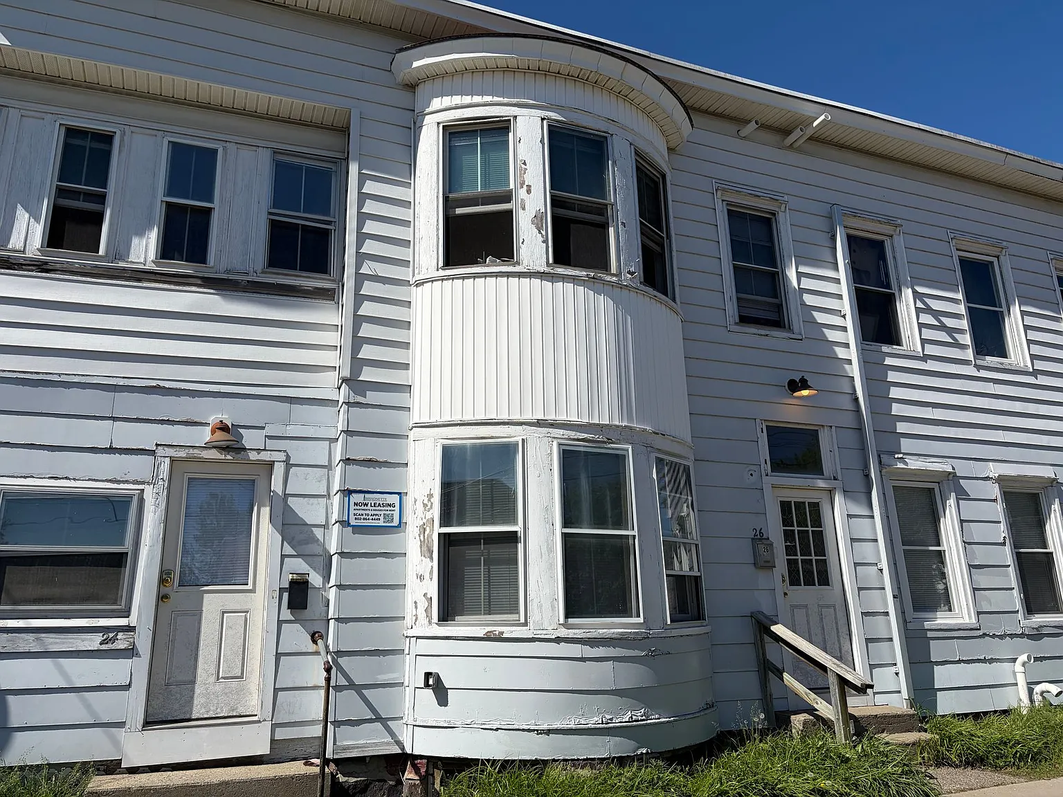 24 Cedar St — Photo 2