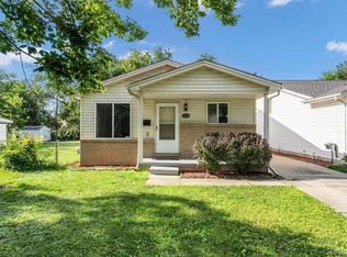 7552 Henry St, Center Line, MI 48015