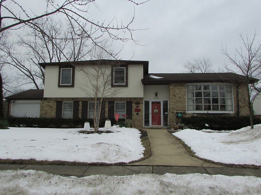 1st image of 1451 E Gloria Dr