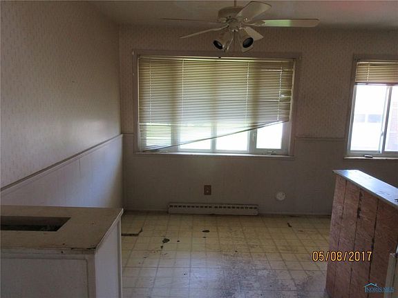 4th image of 4409 286th St