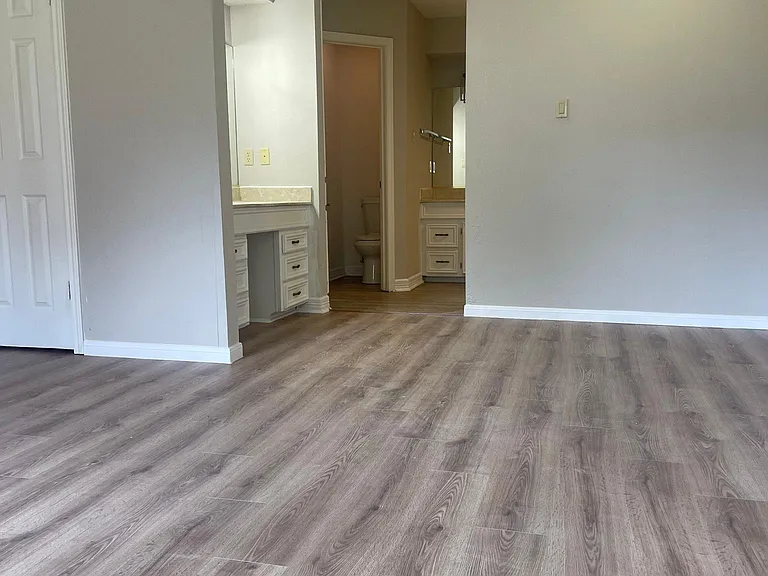 13217 Chiswick Rd — Photo 21