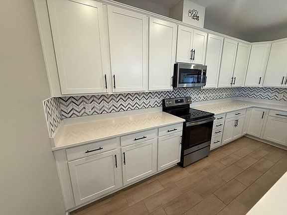 5th image of 10073 Spring Lake Dr