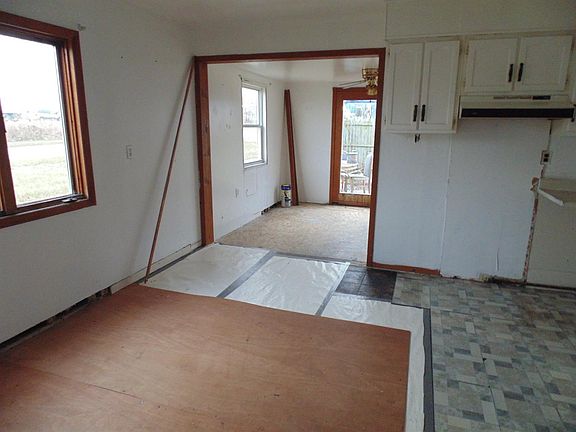 5th image of 3477 E 21st Ave