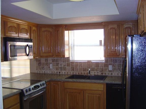 5th image of 3714 N Creek Cir