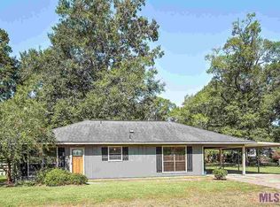 19667 Perrilloux Rd, Livingston, LA 70754