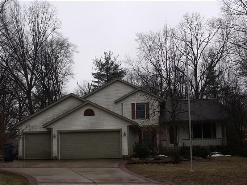 1st image of 6794 N Point Dr
