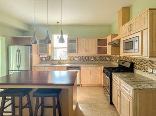 3051 N Gresham Ave #2N, Chicago, IL 60618