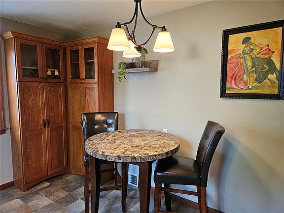 4th image of 811 Shenley Dr