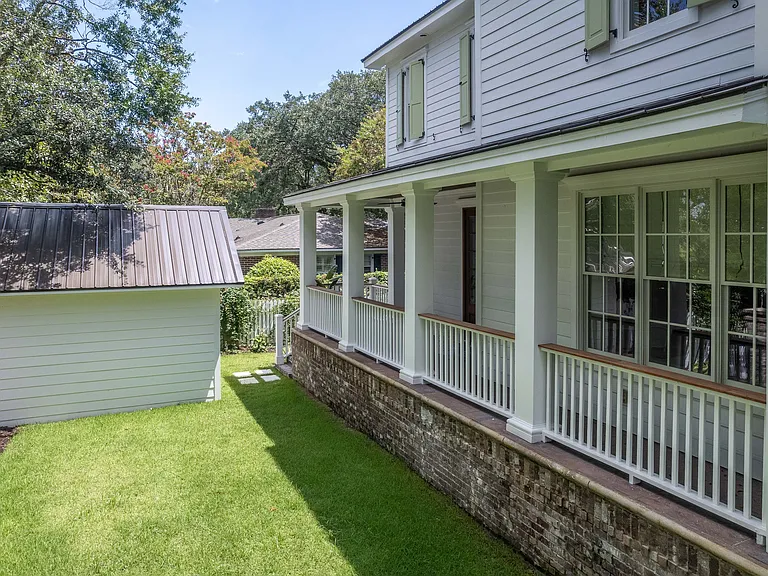 108 Live Oak Dr — Photo 31