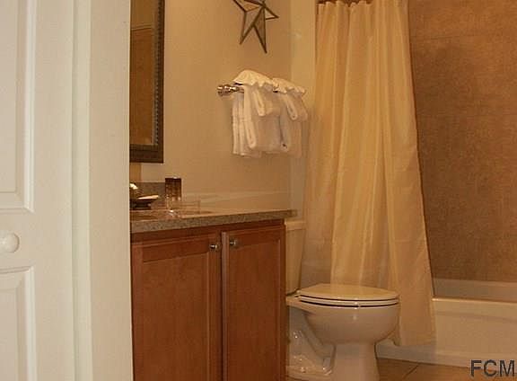 4th image of 102 Yacht Harbor Dr Unit 370