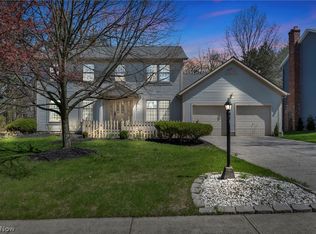 19395 Spinnaker Cir, Strongsville, OH 44136