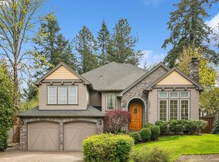 13932 Sundeleaf Dr, Lake Oswego, OR 97034