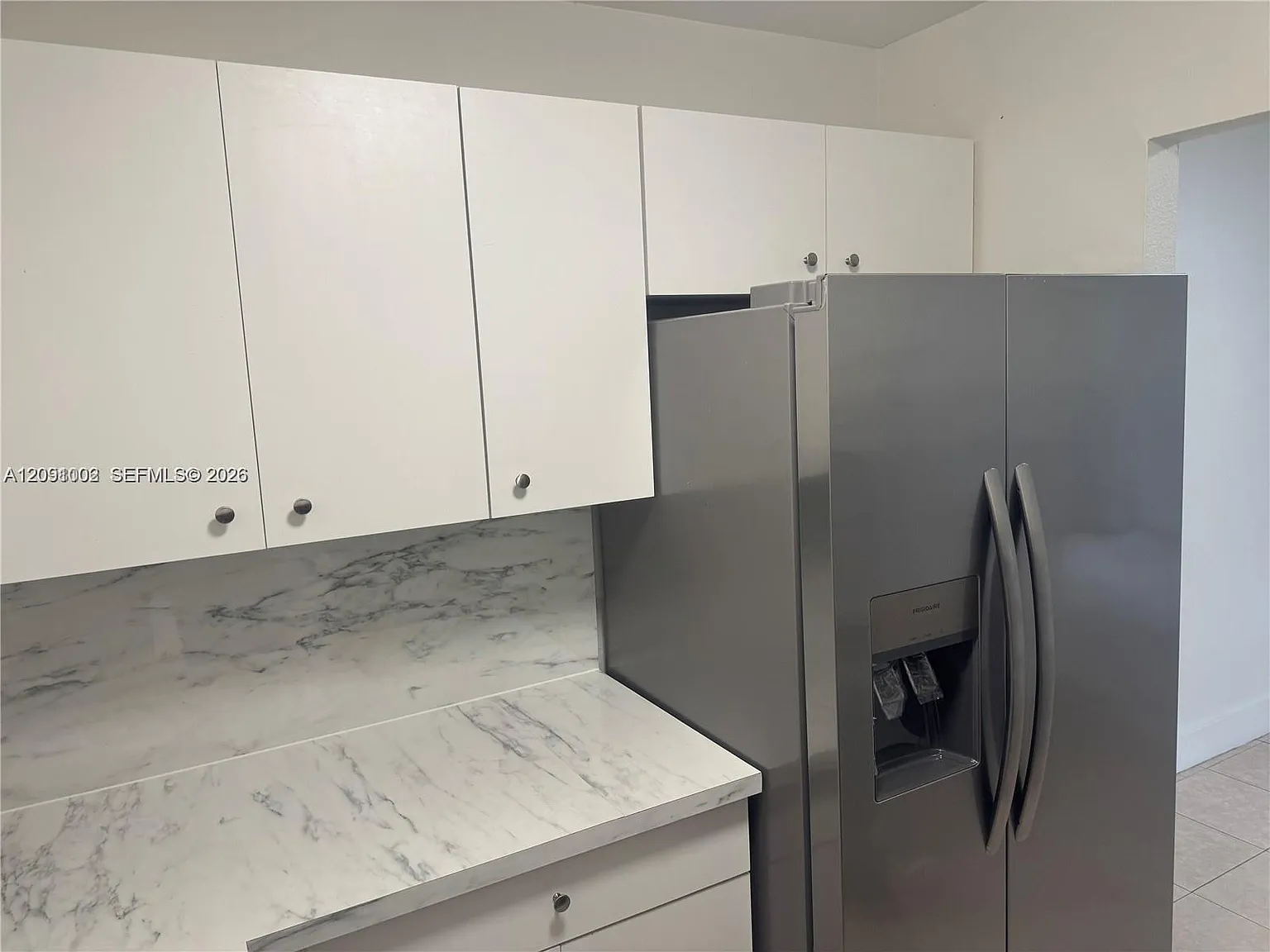 Cambridge Condo — Photo 4