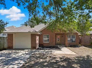 518 Leuty St, Justin, TX 76247