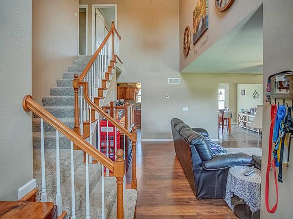 4th image of 1179 Larkspur Dr