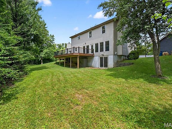 2nd image of 15790 Carriage Hill Dr