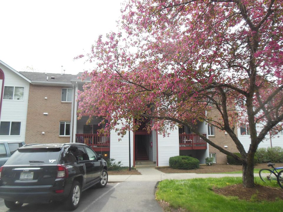 1st image of 402 Berryfield Ln #E