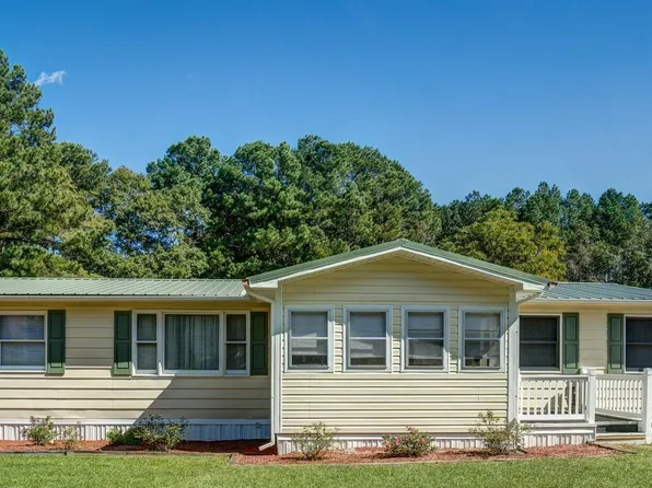 4757 Oakwood Drive, Battleboro, NC 27809