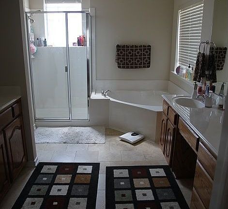 4th image of 1004 Sahallee Dr