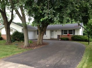 12123 W Diane Dr, Wauwatosa, WI 53226