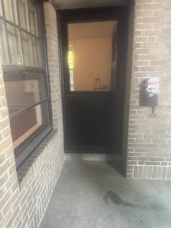 1 bed, 1.0 bath, 350 sqft, $1,750 — Photo 2
