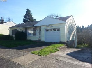 1691 Juniper Ave, Coos Bay, OR 97420