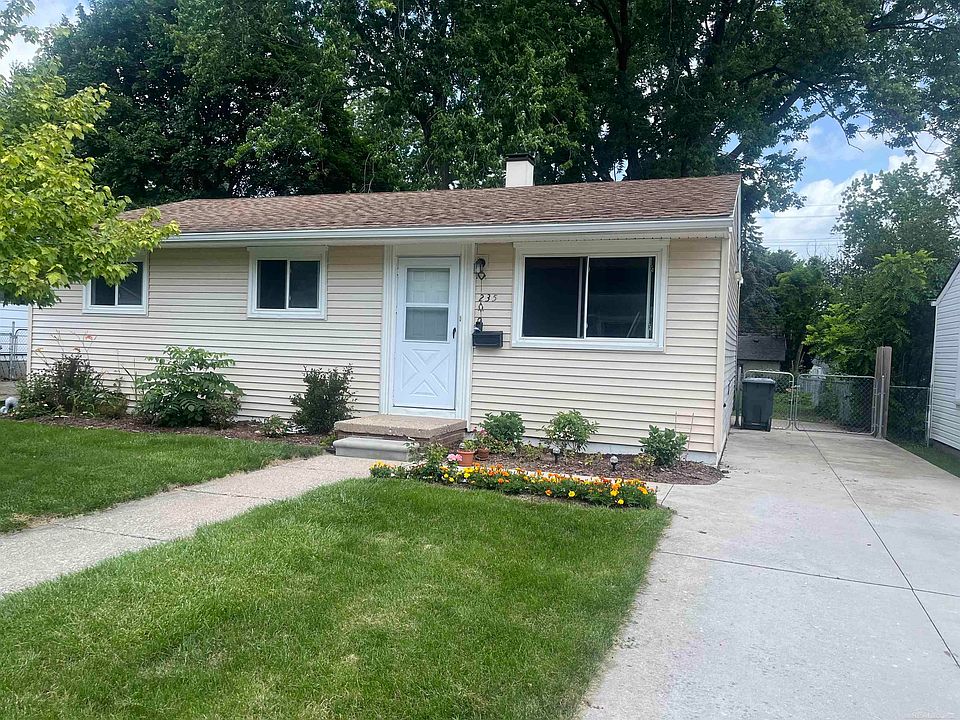 1st image of 235 Ewell St