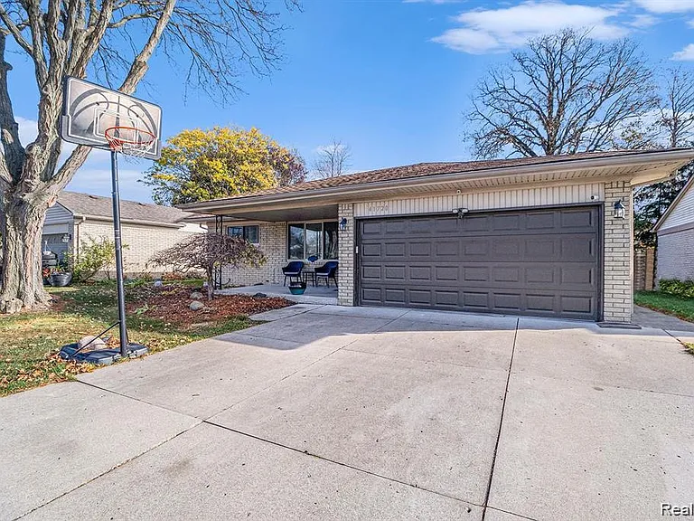 41720 Mary Kay Dr — Photo 4