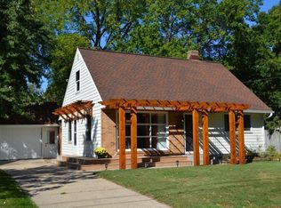 1406 Whenona Dr, Madison, WI 53711