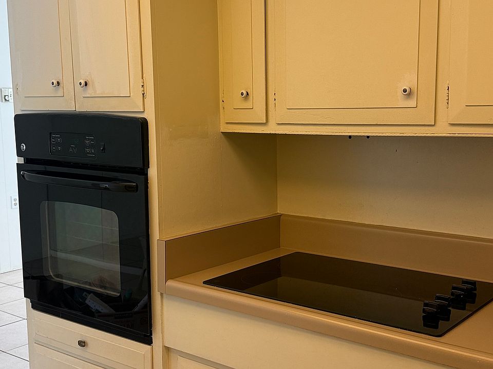 Side photo of Kitchen