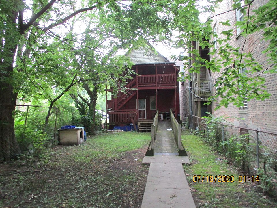 2nd image of 1154 W Marquette Rd