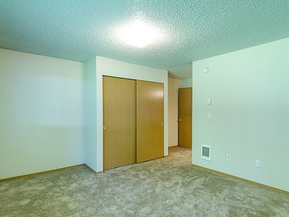3rd image of 7624 19th Ln SE APT 104