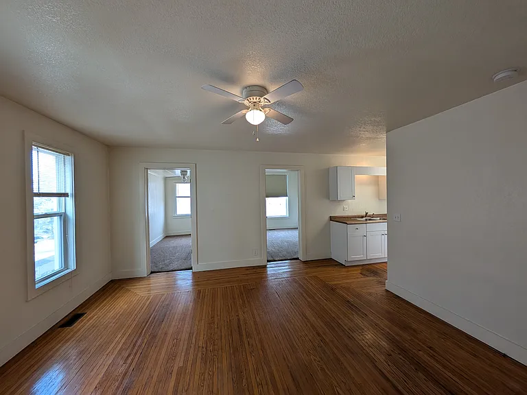 210 Michigan St #1 — Photo 2