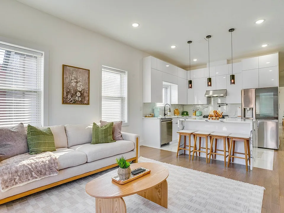 103 Poplar St #ID1643207P