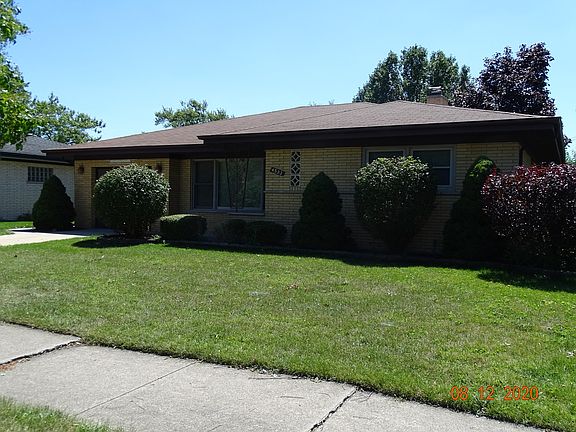 2nd image of 4533 W 105th St