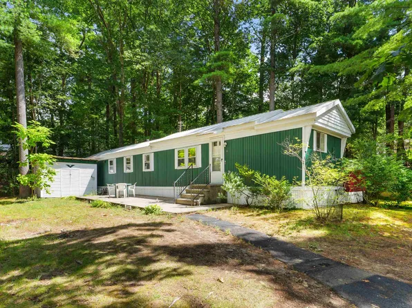 9 Westerdale Drive, Nashua, NH 03063