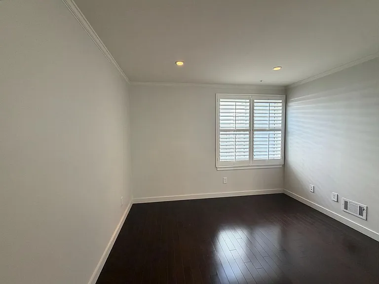 2050 Divisadero St #3 — Photo 31