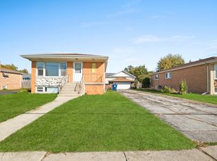 8241 S Oketo Ave, Bridgeview, IL 60455