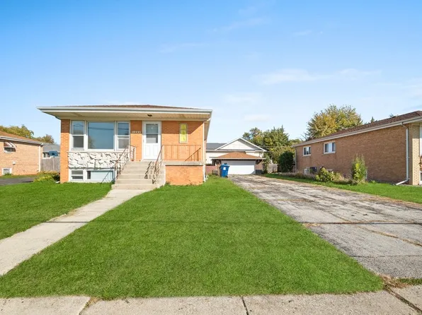 8241 Oketo Ave, Bridgeview, IL 60455