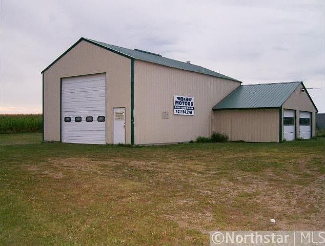 1st image of 23265 401st Ave