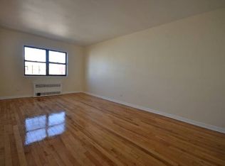7505 150th St APT 2D, Flushing, NY 11367