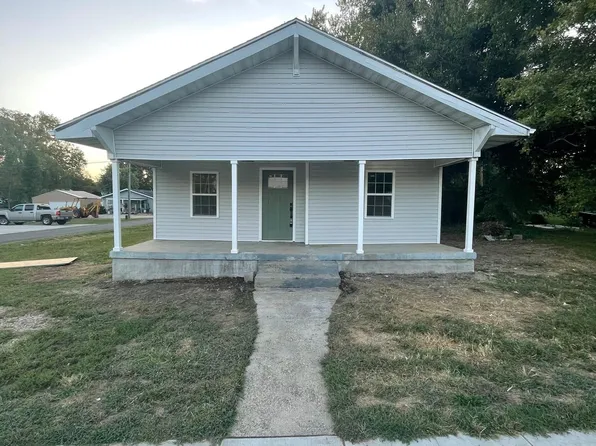 800 N Dant Blvd, Bicknell, IN 47512