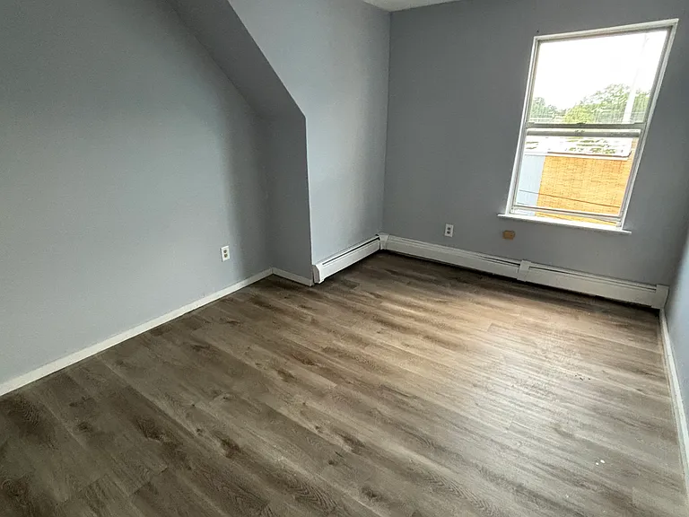 760 Washington Ave #C3 — Photo 8