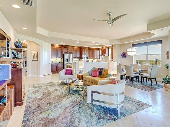 3rd image of 580 El Camino Real #3601