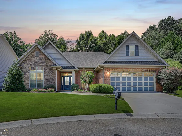 2638 Limestone Creek Dr, Gainesville, GA 30501